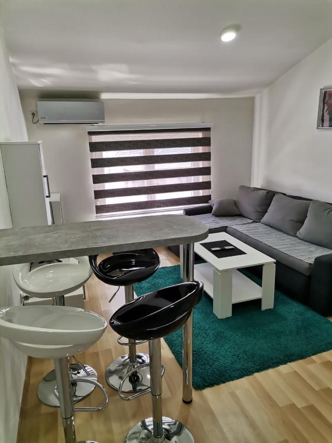 Ferienwohnung Centar Apartman Enmi 111 Banja Luka Exterior foto