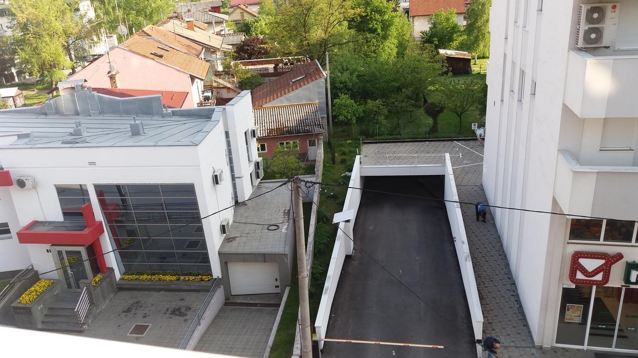 Ferienwohnung Centar Apartman Enmi 111 Banja Luka Exterior foto